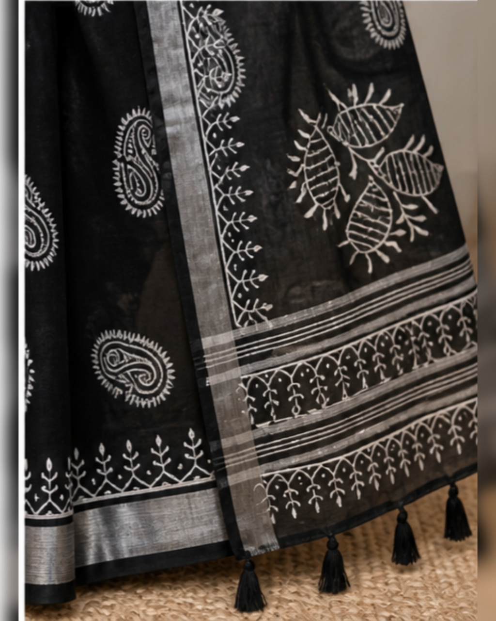 Linen with silver jari putta saree 💕