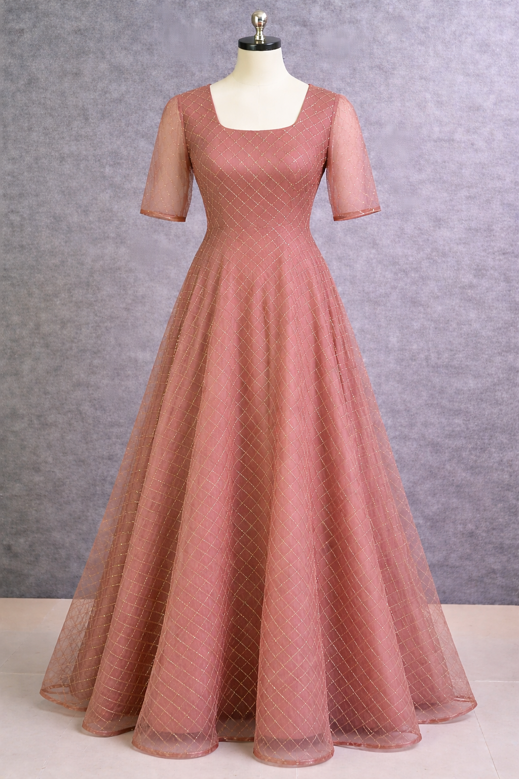 ✨ Title

Elegant Heavy Net Anarkali Gown with Coding Work