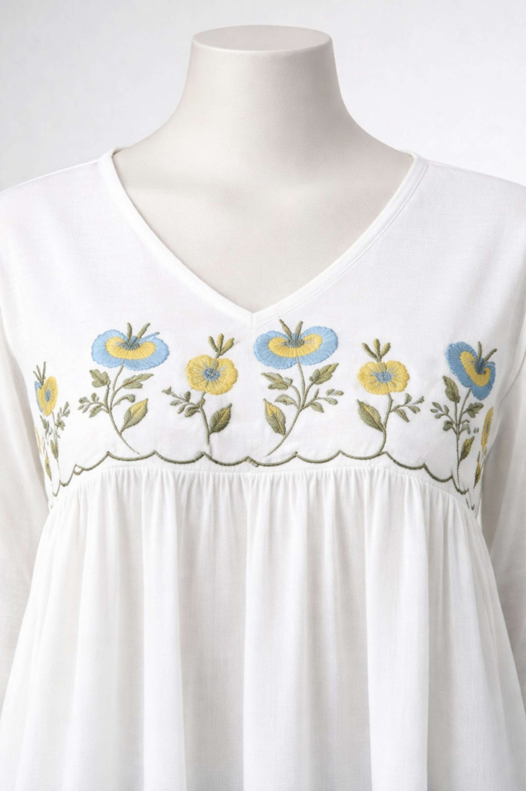 🌼 Designer Embroidery Kurti Set Launch 🌼

Step into elegance with our beautifully crafted Designer Embroidery Kurti paired with Ankle Length Pant – a perfect blend of comfort & style 👑
Make a confident and graceful statement wherever you go!