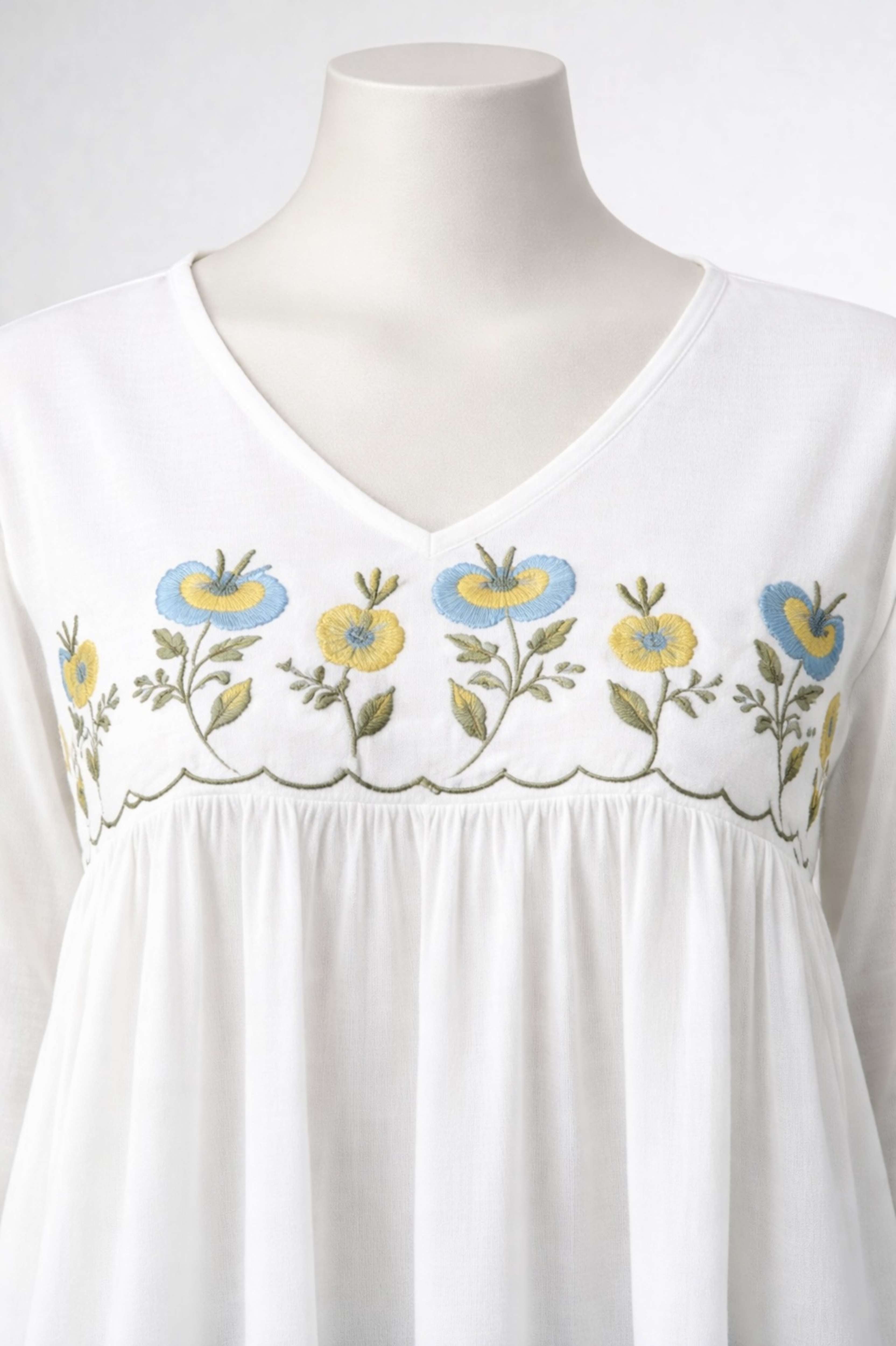 🌼 Designer Embroidery Kurti Set Launch 🌼

Step into elegance with our beautifully crafted Designer Embroidery Kurti paired with Ankle Length Pant – a perfect blend of comfort & style 👑
Make a confident and graceful statement wherever you go!